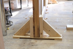 Door hinges