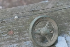 Concave ends of a gyroscope rotor