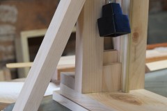 Magnetic sash pocket